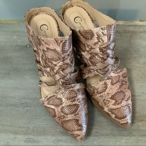 Cato Wide Width Snake Crossband Mules Size 8W